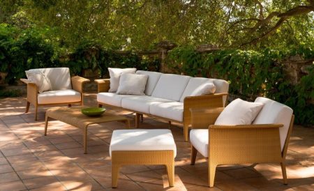Outdoor Seating & Sofas