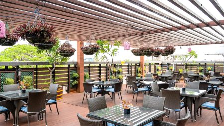 Outdoor furniture for hotels